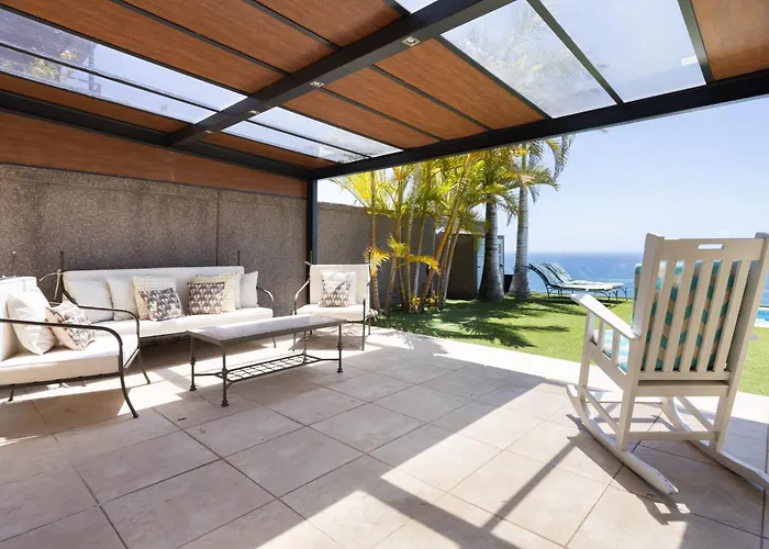 Home2book Ocean View Villa, Private Pool & Garden Villa *