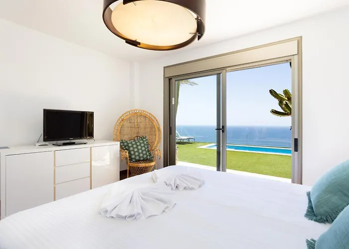 Home2book Ocean View Villa, Private Pool & Garden Villa