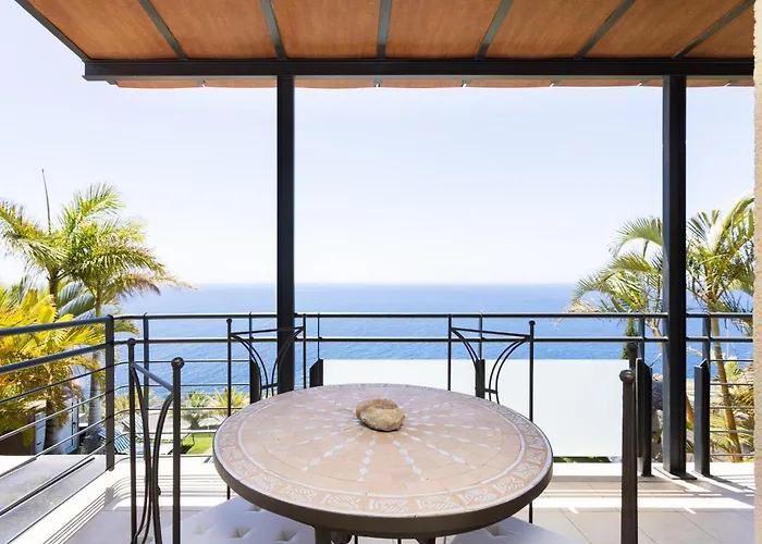 Home2book Ocean View Villa, Private Pool & Garden *