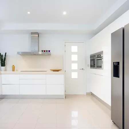 Home2book Ocean View Villa, Private Pool & Garden *